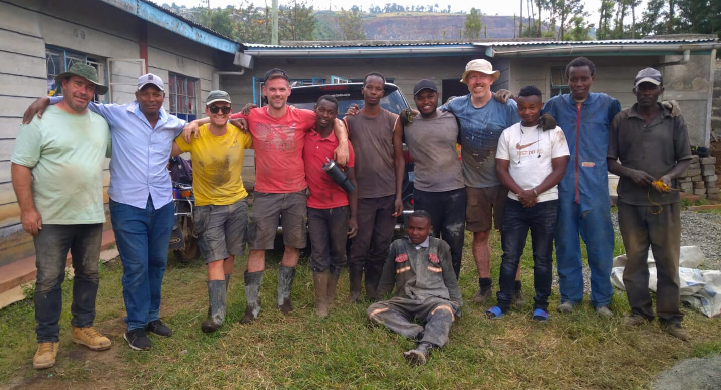 The recent building team at Morning Star Academy, Kenya.